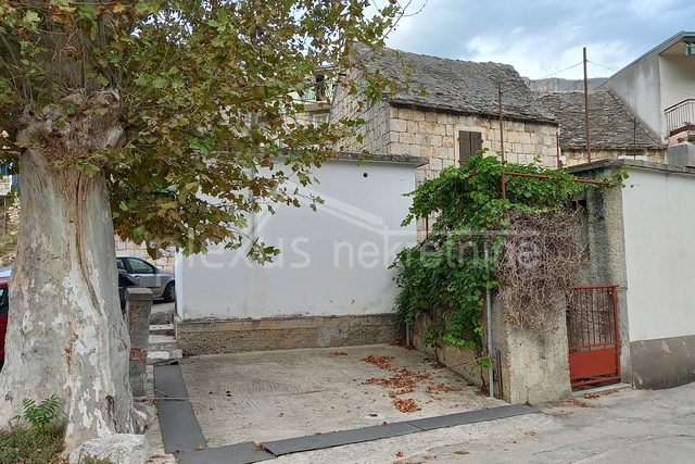 House, 128 m2, For Sale, Split - Žrnovnica