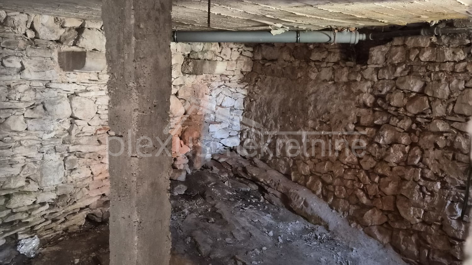 House&comma; 182 m2&comma; For Sale&comma; Nere&zcaron;i&scaron;&cacute;a