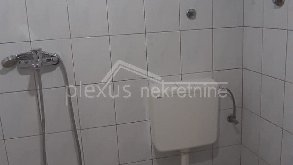 Najam - zakup građevinsko zemljište: Split, Dujmovača, 2000m2