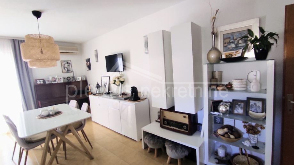 Apartment&comma; 80 m2&comma; For Sale&comma; Ka&scaron;tel Stari