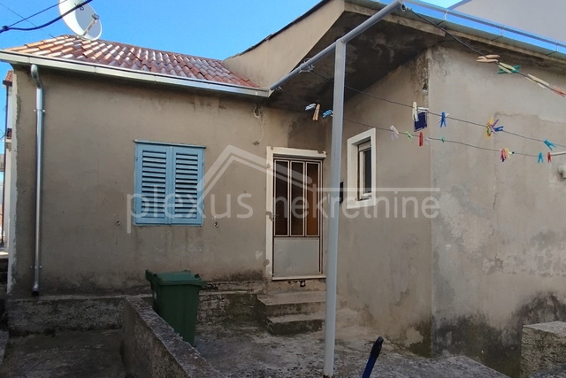 House, 100 m2, For Sale, Solin - Ninčevići