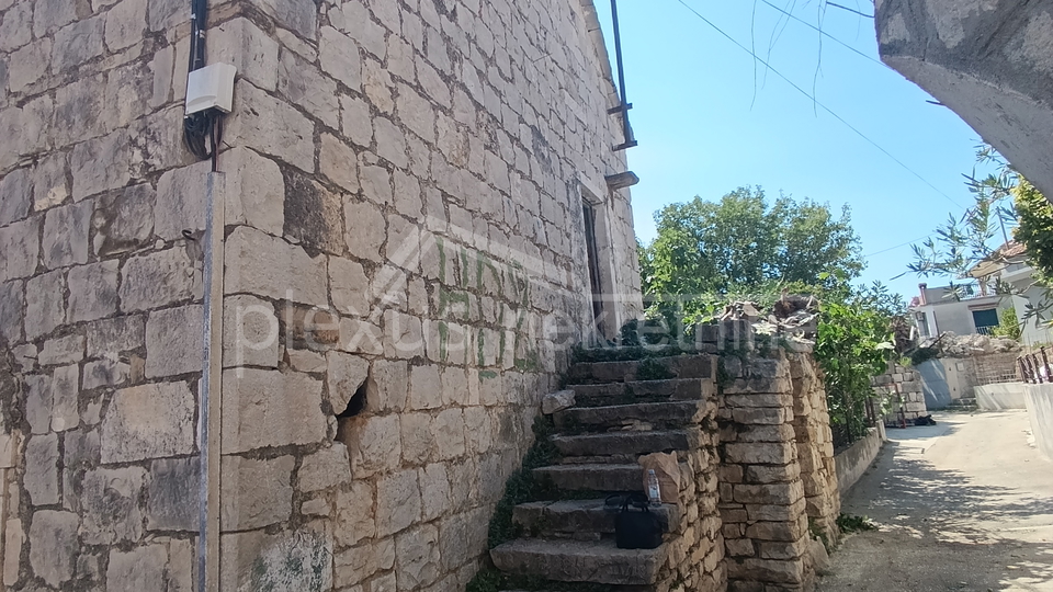 House, 120 m2, For Sale, Solin - Mezanovci
