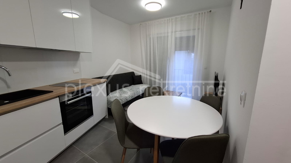 Apartment, 26 m2, For Rent, Split - Neslanovac