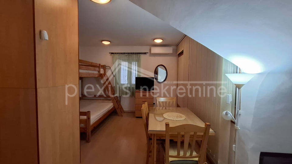 Ein Studio-Apartment im Stadtzentrum - Slavićeva, langfristige Vermietung!