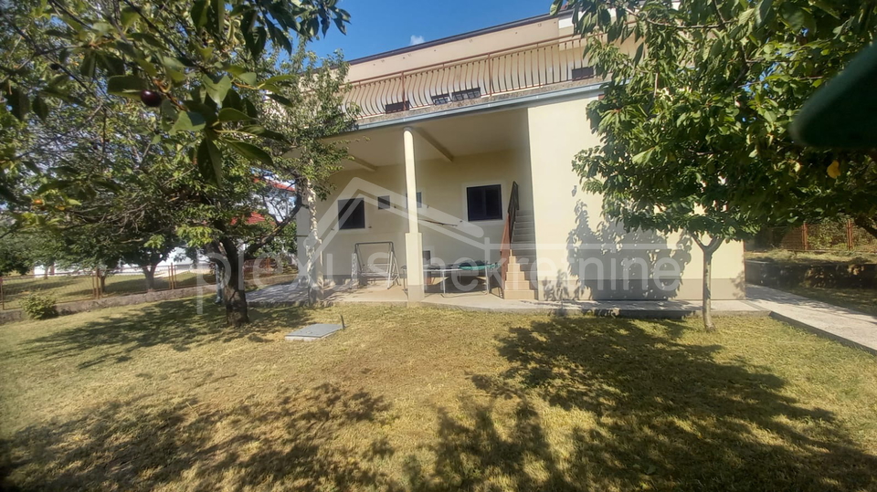 House&comma; 1278 m2&comma; For Sale&comma; Prisoje