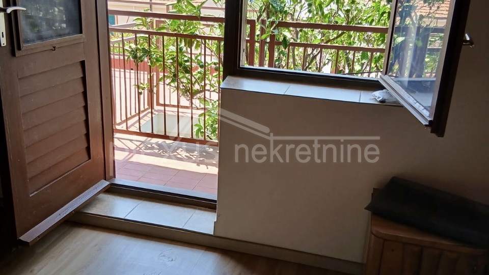 House&comma; 60 m2&comma; For Sale&comma; Drvenik Mali