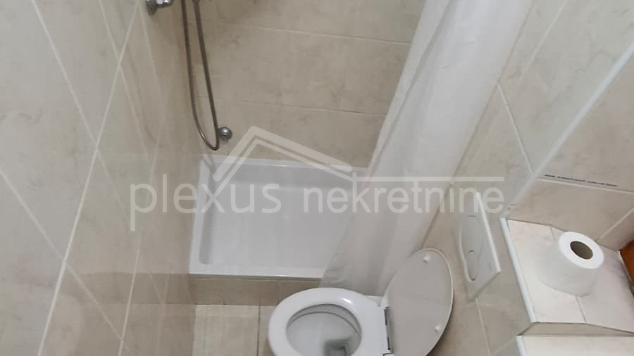 Ein Studio-Apartment im Stadtzentrum - Slavićeva, langfristige Vermietung!