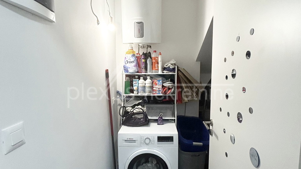 Prodajemo stan na Klisu 107 m2 + atelier 38m2 + parkirno mjesto, a može i zamjena za manji stan Split,Solin,Podstrana