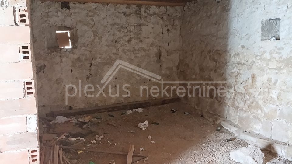 House, 120 m2, For Sale, Solin - Mezanovci