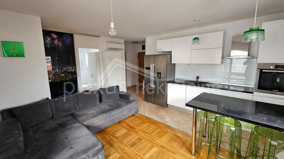 Stanovanje, 48 m2, Najem, Split - Dragovode