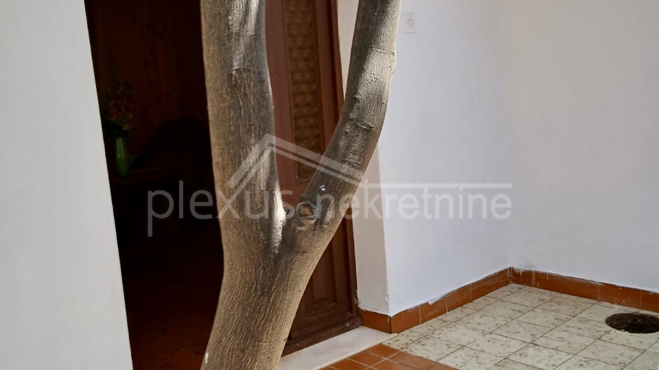 House&comma; 60 m2&comma; For Sale&comma; Drvenik Mali