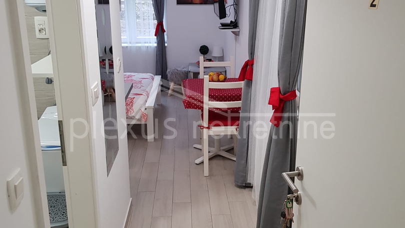 Uffici, 57 m2, Affitto, Bol