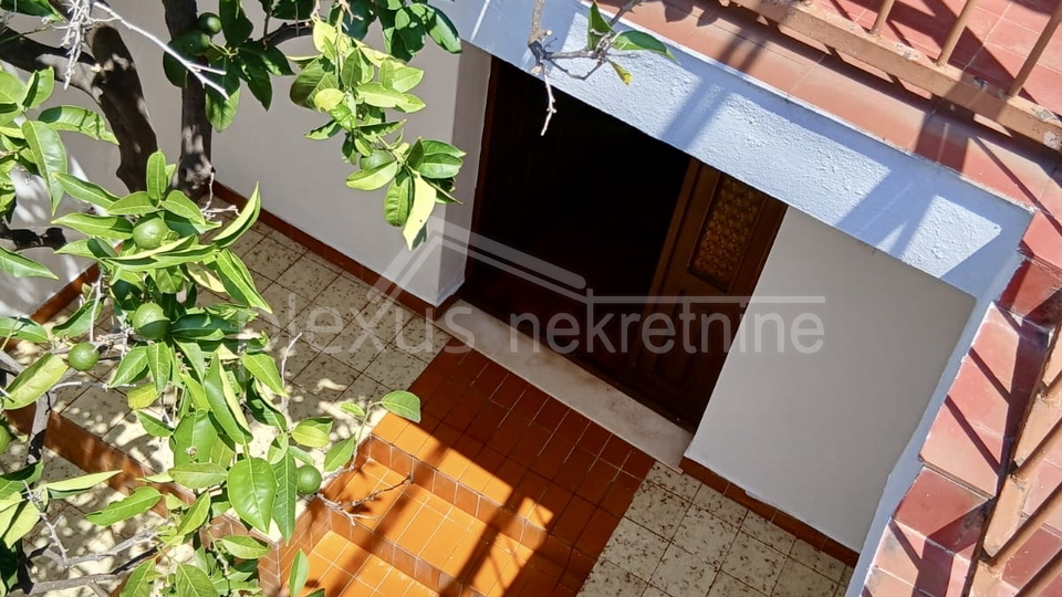 House&comma; 60 m2&comma; For Sale&comma; Drvenik Mali