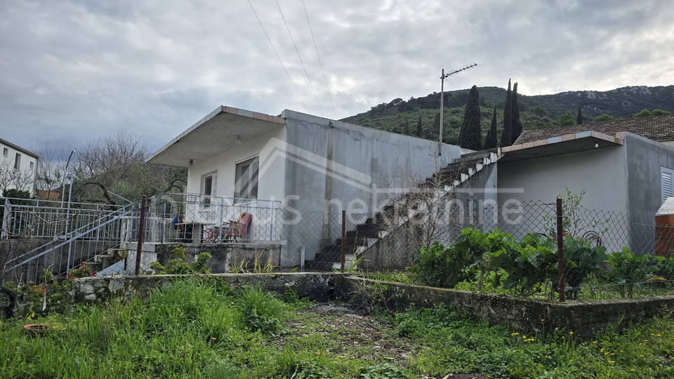 Ston - Duba Stonska, samostojeća obiteljska kuća