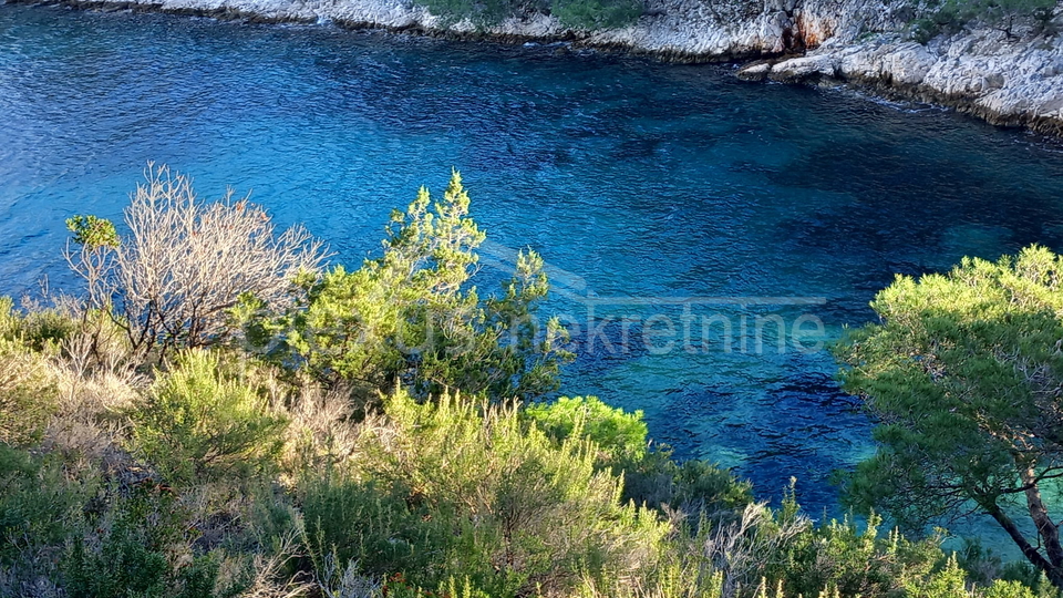 Zemljište prvi red do mora, Hvar, Stari Grad, 12000 m2