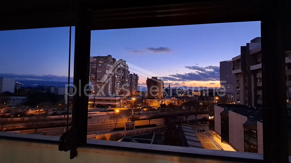 Apartment&comma; 93 m2&comma; For Rent&comma; Split - Split 3