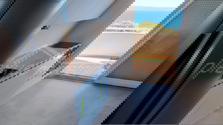 &Zcaron;NJAN&comma; luksuzan stan 80 m&sup2; s pogledom na more i gara&zcaron;om &ndash; kompletno renovirano