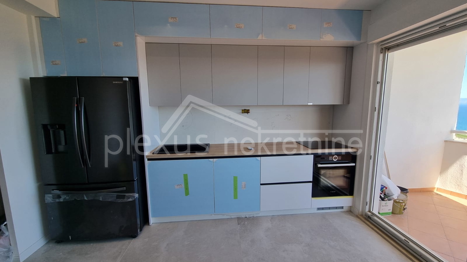 &Zcaron;NJAN&comma; luksuzan stan 80 m&sup2; s pogledom na more i gara&zcaron;om &ndash; kompletno renovirano