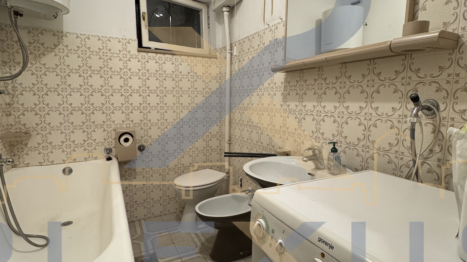 Apartment&comma; 100 m2&comma; For Rent&comma; Split - Su&cacute;idar