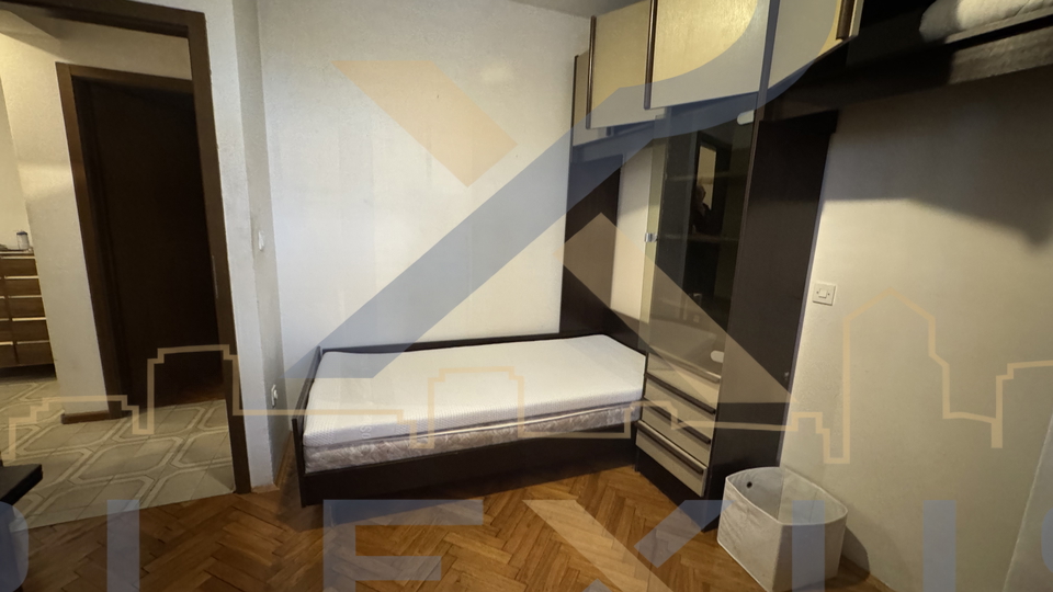Apartment&comma; 100 m2&comma; For Rent&comma; Split - Su&cacute;idar