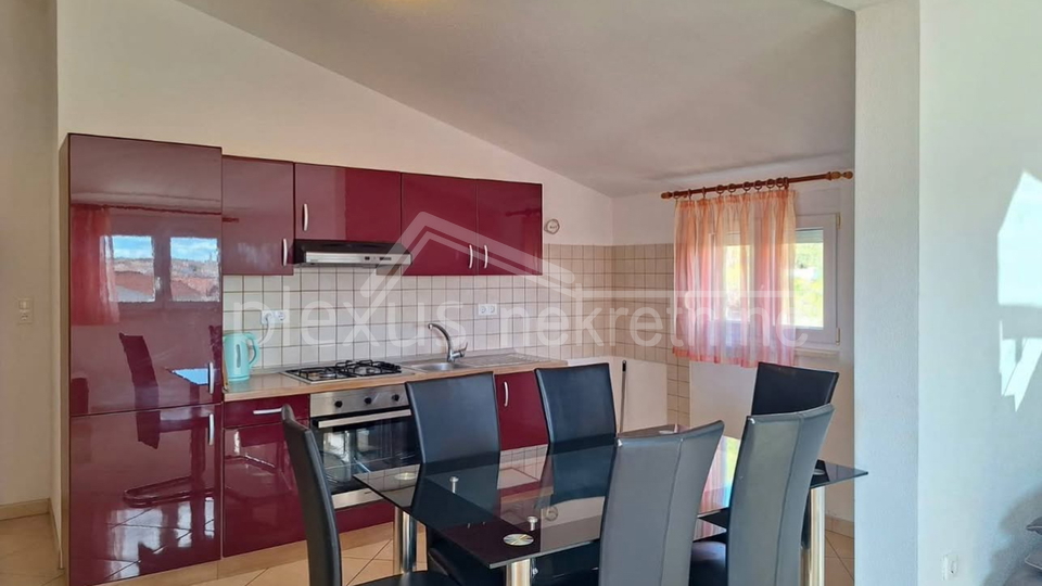 &Ccaron;IOVO OKRUG GORNJI DVOSOBNI APARTMAN S OTVORENIM POGLEDOM NA MORE