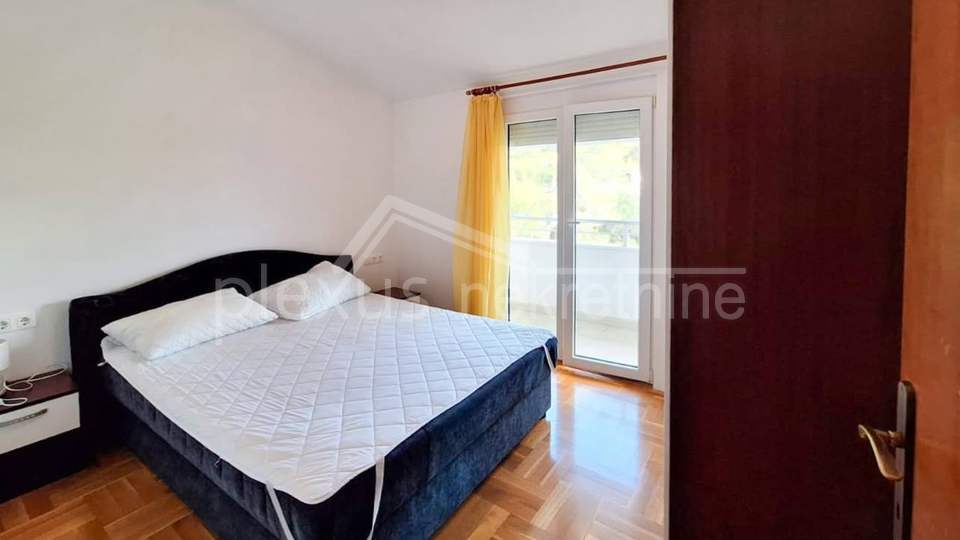 &Ccaron;IOVO OKRUG GORNJI DVOSOBNI APARTMAN S OTVORENIM POGLEDOM NA MORE