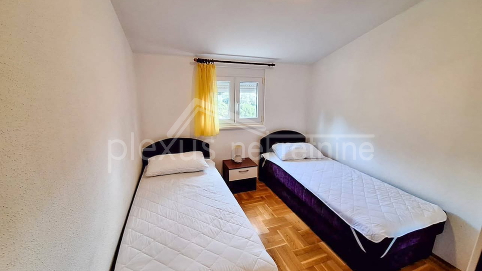 &Ccaron;IOVO OKRUG GORNJI DVOSOBNI APARTMAN S OTVORENIM POGLEDOM NA MORE