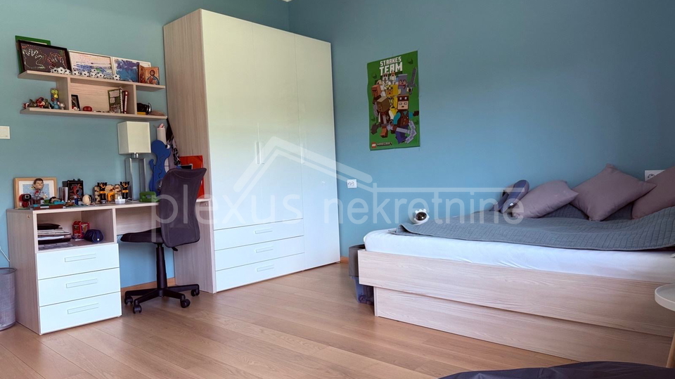 House&comma; 1278 m2&comma; For Sale&comma; Prisoje