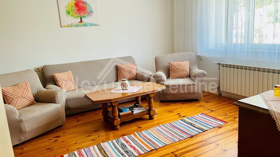House&comma; 1278 m2&comma; For Sale&comma; Prisoje