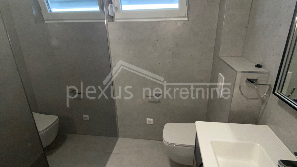 Pisarne&comma; 100 m2&comma; Najem&comma; Plano