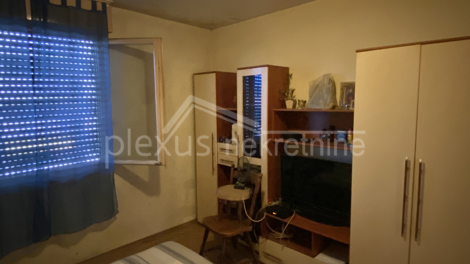 SNI&Zcaron;ENO&excl; Split&comma; Brda&comma; 60 m2&colon; Dvosoban stan
