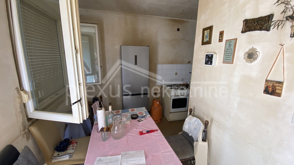 SNI&Zcaron;ENO&excl; Split&comma; Brda&comma; 60 m2&colon; Dvosoban stan