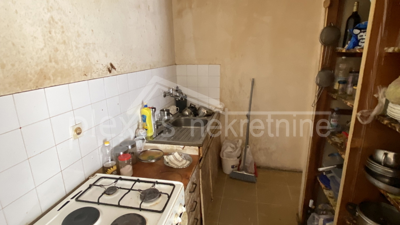SNI&Zcaron;ENO&excl; Split&comma; Brda&comma; 60 m2&colon; Dvosoban stan