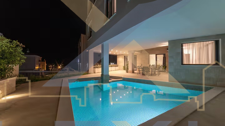 Casa&comma; 363 m2&comma; Vendita&comma; Trogir - &Ccaron;iovo