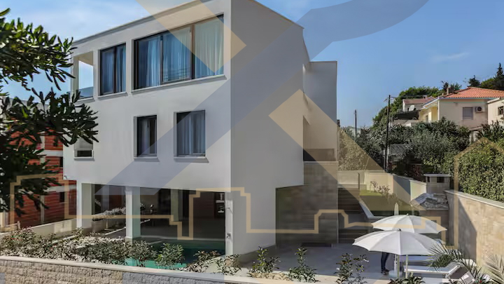Casa&comma; 363 m2&comma; Vendita&comma; Trogir - &Ccaron;iovo