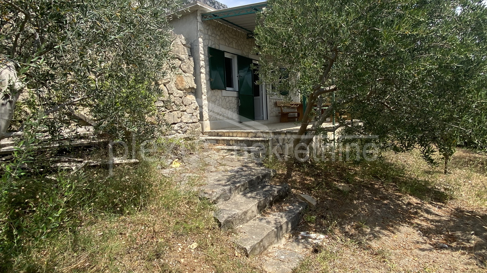 Land&comma; 1988 m2&comma; For Sale&comma; Ka&scaron;tel Su&cacute;urac
