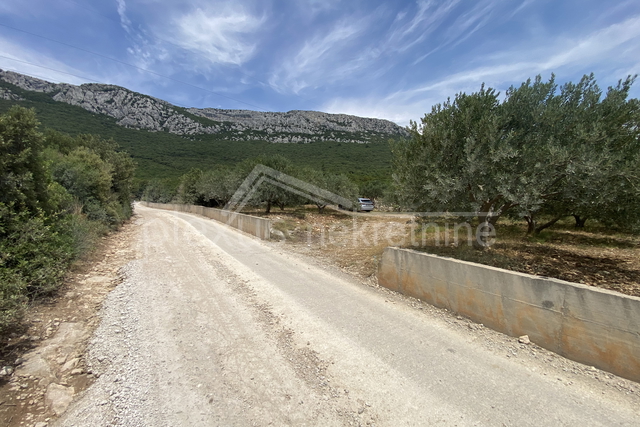 Land, 1988 m2, For Sale, Kaštel Sućurac