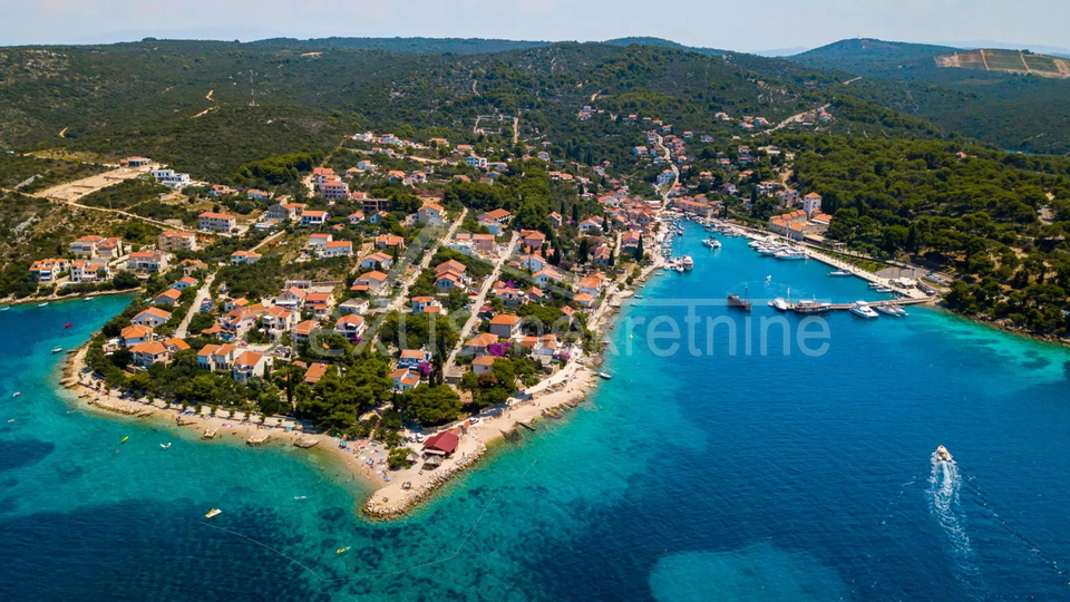 Land&comma; 1292 m2&comma; For Sale&comma; &Scaron;olta - Maslinica