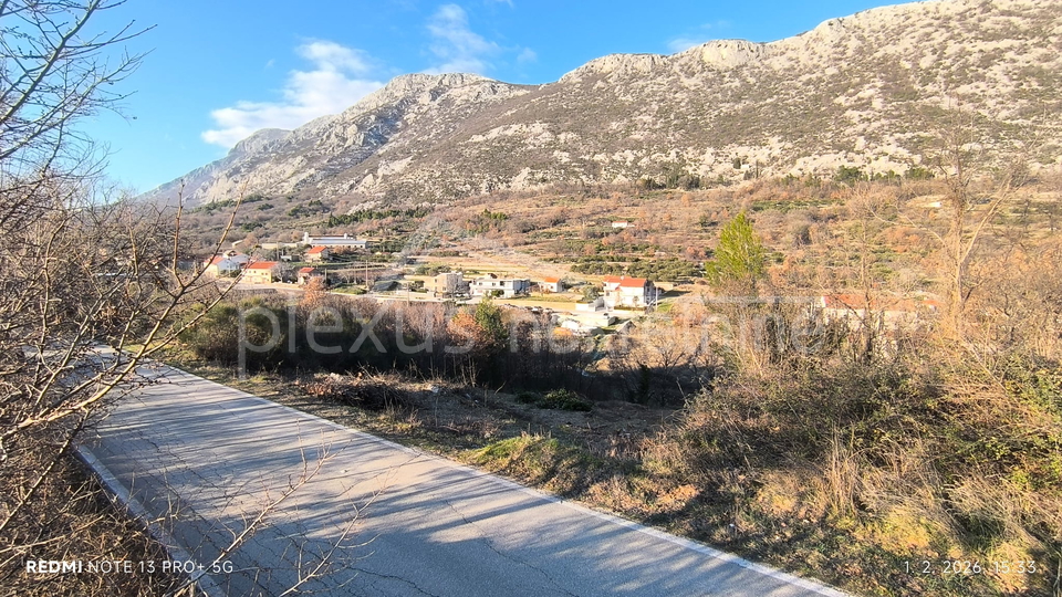 SNI&Zcaron;ENO&excl; Omi&scaron;-Gata-&Ccaron;i&scaron;la&colon; Gra&dstrok;evinsko zemlji&scaron;te s dozvolom