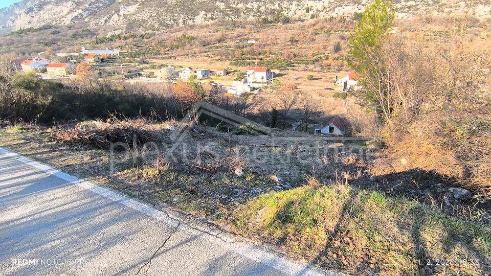 SNI&Zcaron;ENO&excl; Omi&scaron;-Gata-&Ccaron;i&scaron;la&colon; Gra&dstrok;evinsko zemlji&scaron;te s dozvolom