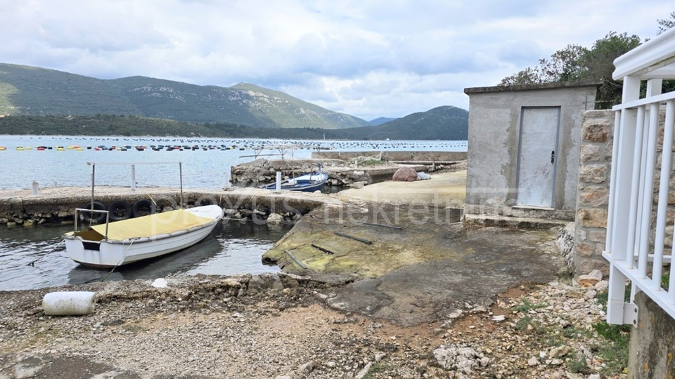 Ston - Duba Stonska, samostojeća obiteljska kuća