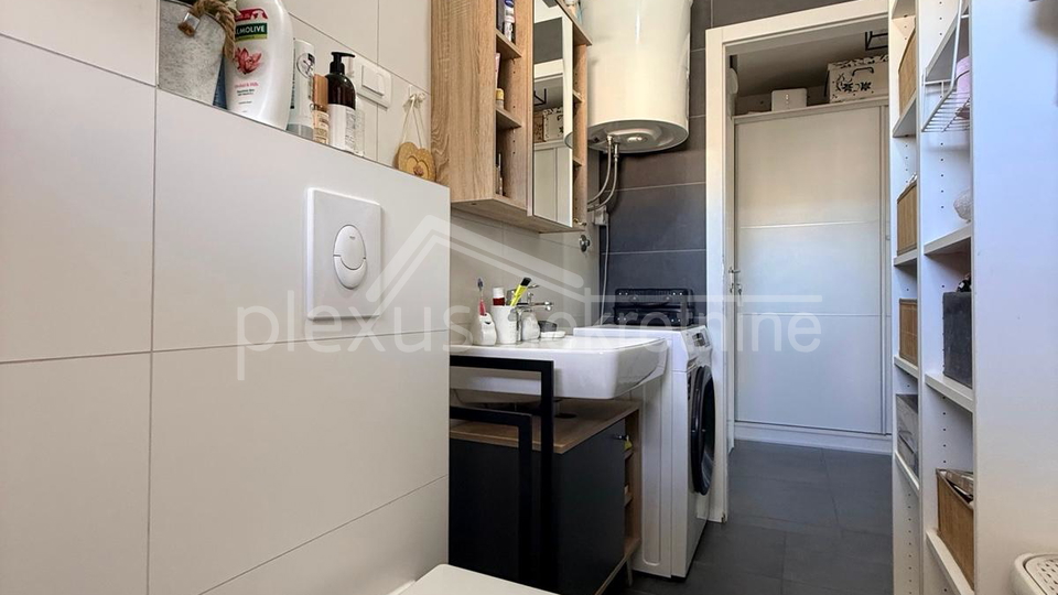 Apartment&comma; 42 m2&comma; For Sale&comma; Split - Meja&scaron;i