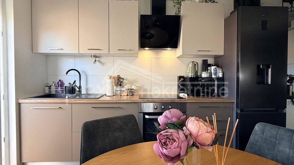 Apartment&comma; 42 m2&comma; For Sale&comma; Split - Meja&scaron;i