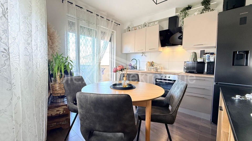 Apartment&comma; 42 m2&comma; For Sale&comma; Split - Meja&scaron;i