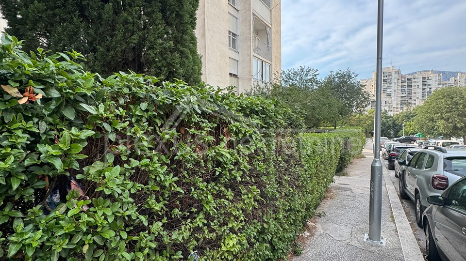 Stanovanje&comma; 43 m2&comma; Prodaja&comma; Split - Kocunar