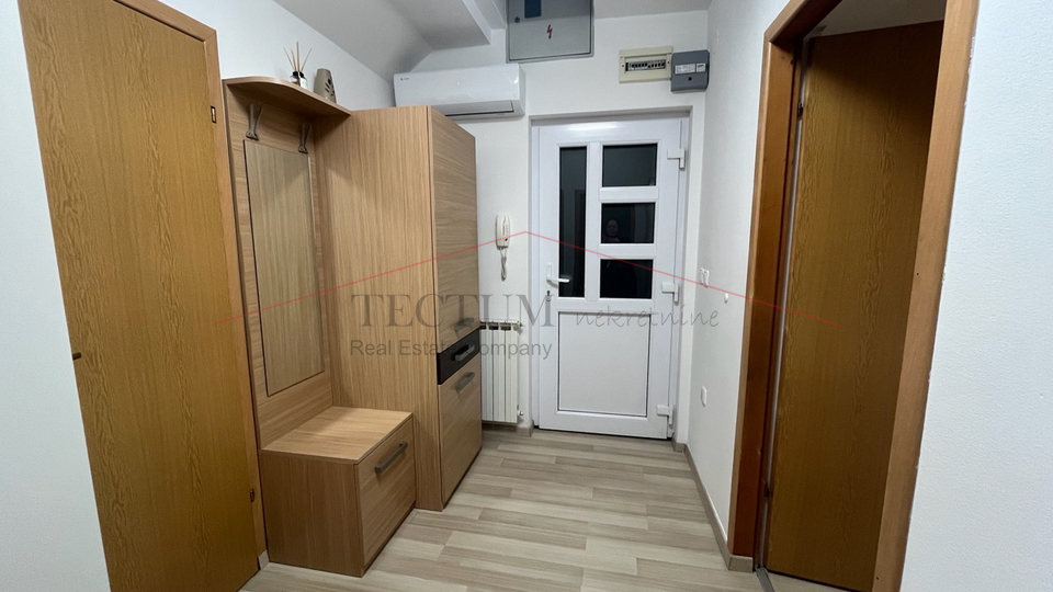 REMETINEC&comma; TROSOBAN STAN 70M2&comma; ZA DUGORO&Ccaron;AN NAJAM&excl;