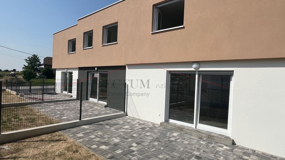 STUPNIK, ČETVEROSOBAN STAN, 119m2, PRODAJA, 2437,00 EUR/M2, USELJIVO!!!!