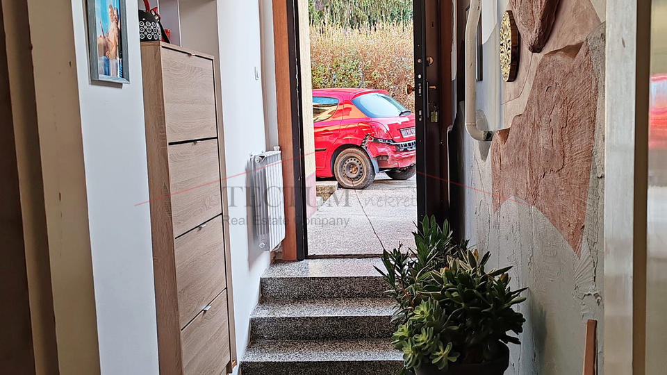 Črnomerec, 3-bedroom apartment in a house, ground floor 81m2!