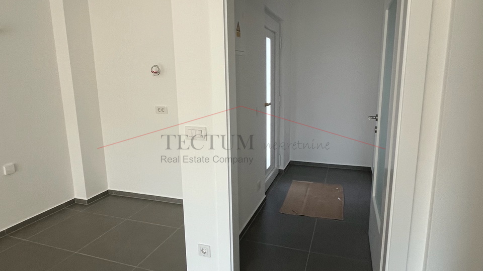 STUPNIK, KUĆA U NIZU, 4S, 119M2, PRODAJA, 2512,00 EUR/M2!! USELJIVO!!!