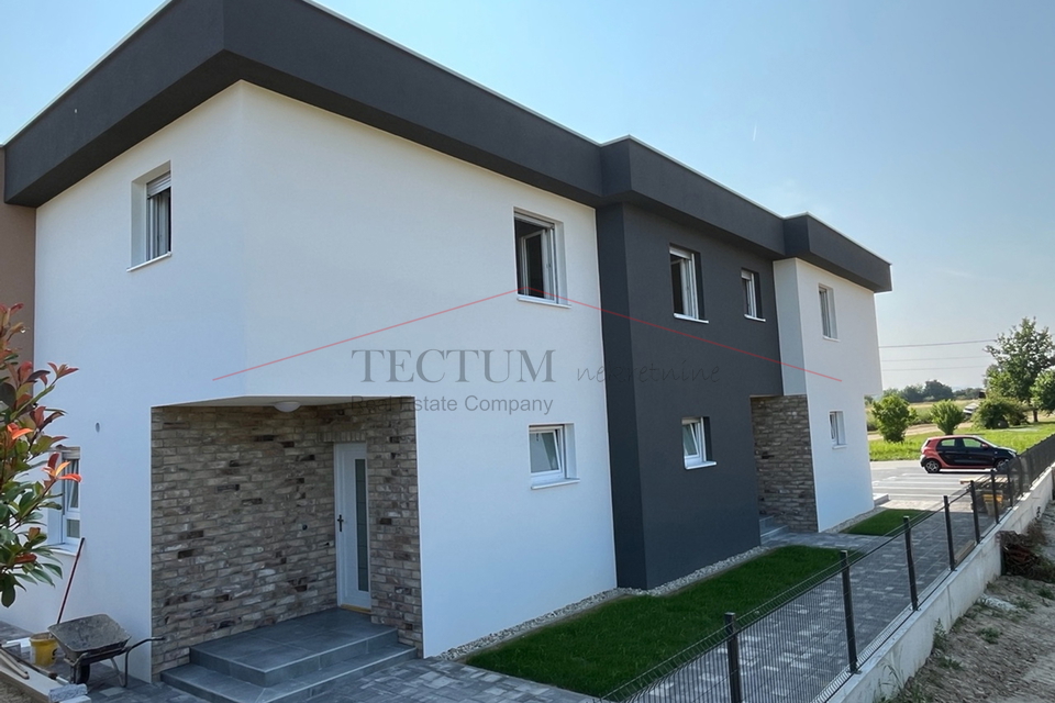 STUPNIK, ČETVEROSOBAN STAN, PRODAJA, 2521,00 EUR/M2